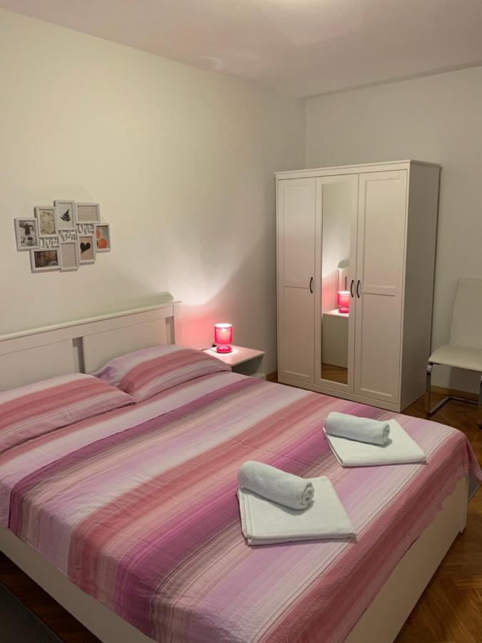 Apartments Toni-Malinska Esterno foto