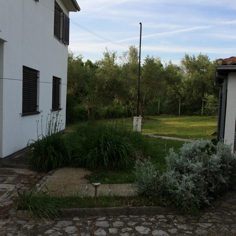 Apartments Toni-Malinska Esterno foto